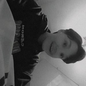 Meet your Posher, Evelyn